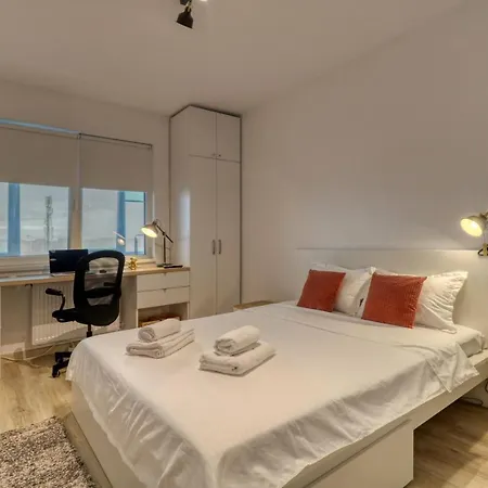 בוקרשט Homie Studio Apartment - Private Parking - Self Check-In מראה חיצוני תמונה